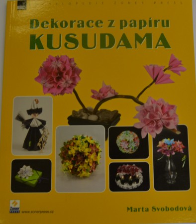 Dekorace z papíru: Kusudama